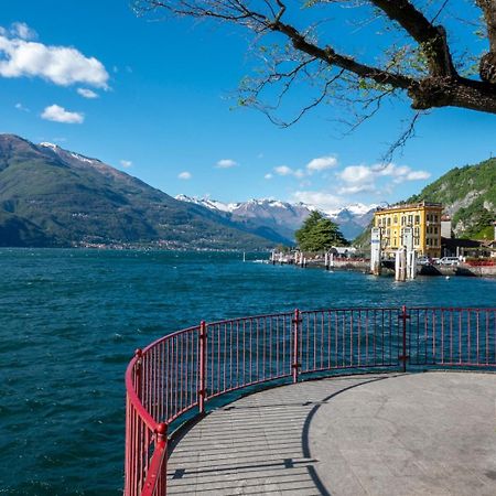 Casa In Riva Al Lago Varenna Exteriör bild