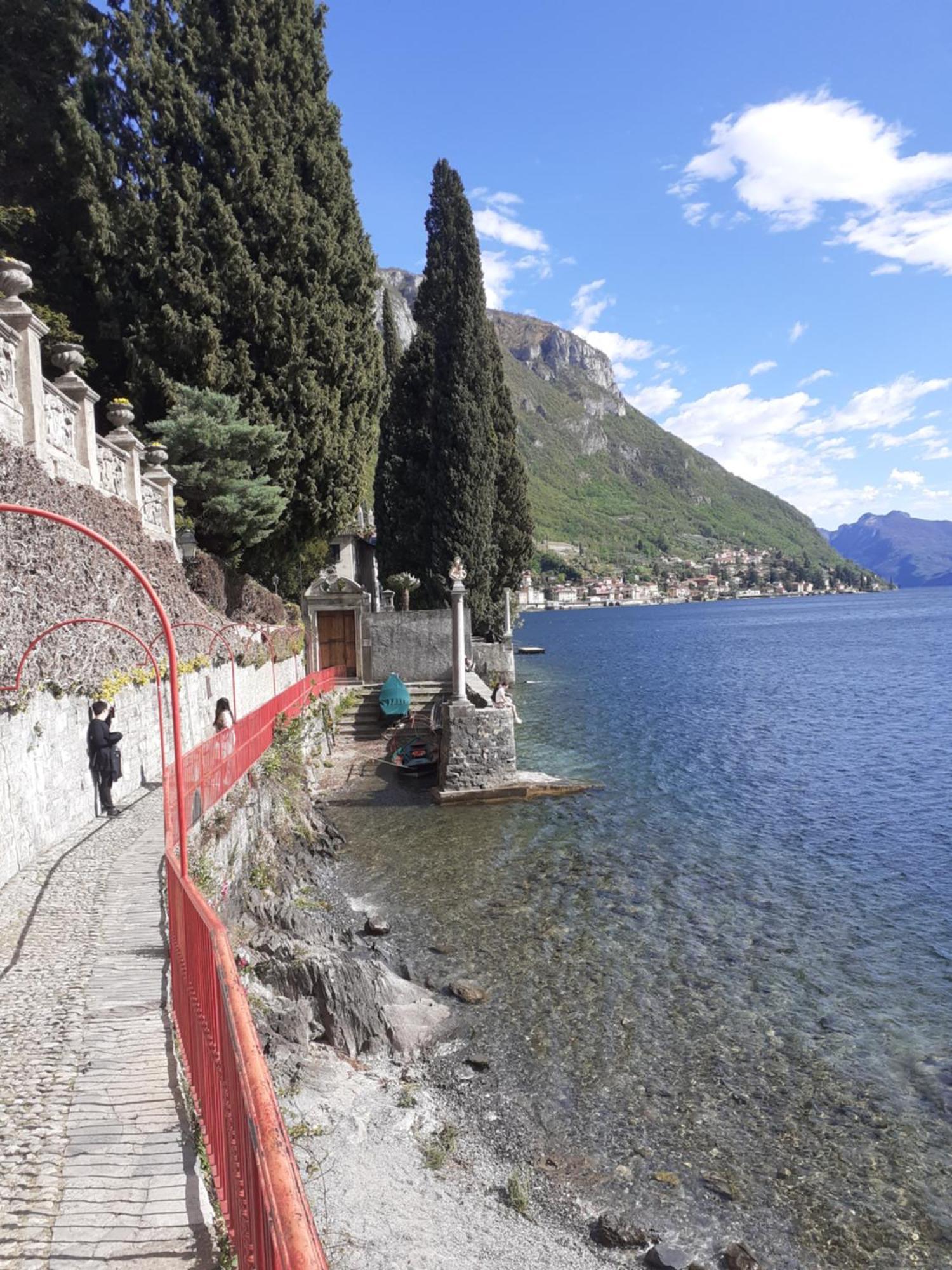 Casa In Riva Al Lago Varenna Exteriör bild